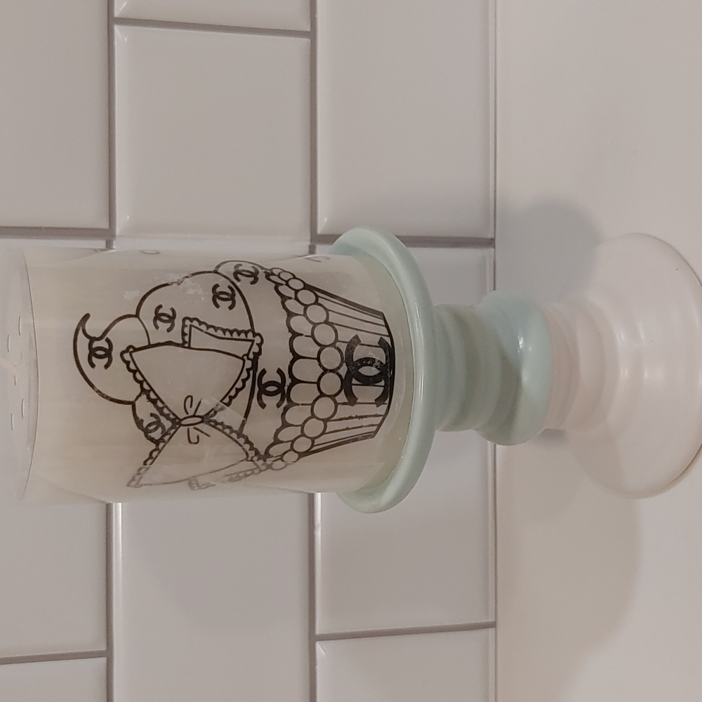 CANDLE W/ HOLDER